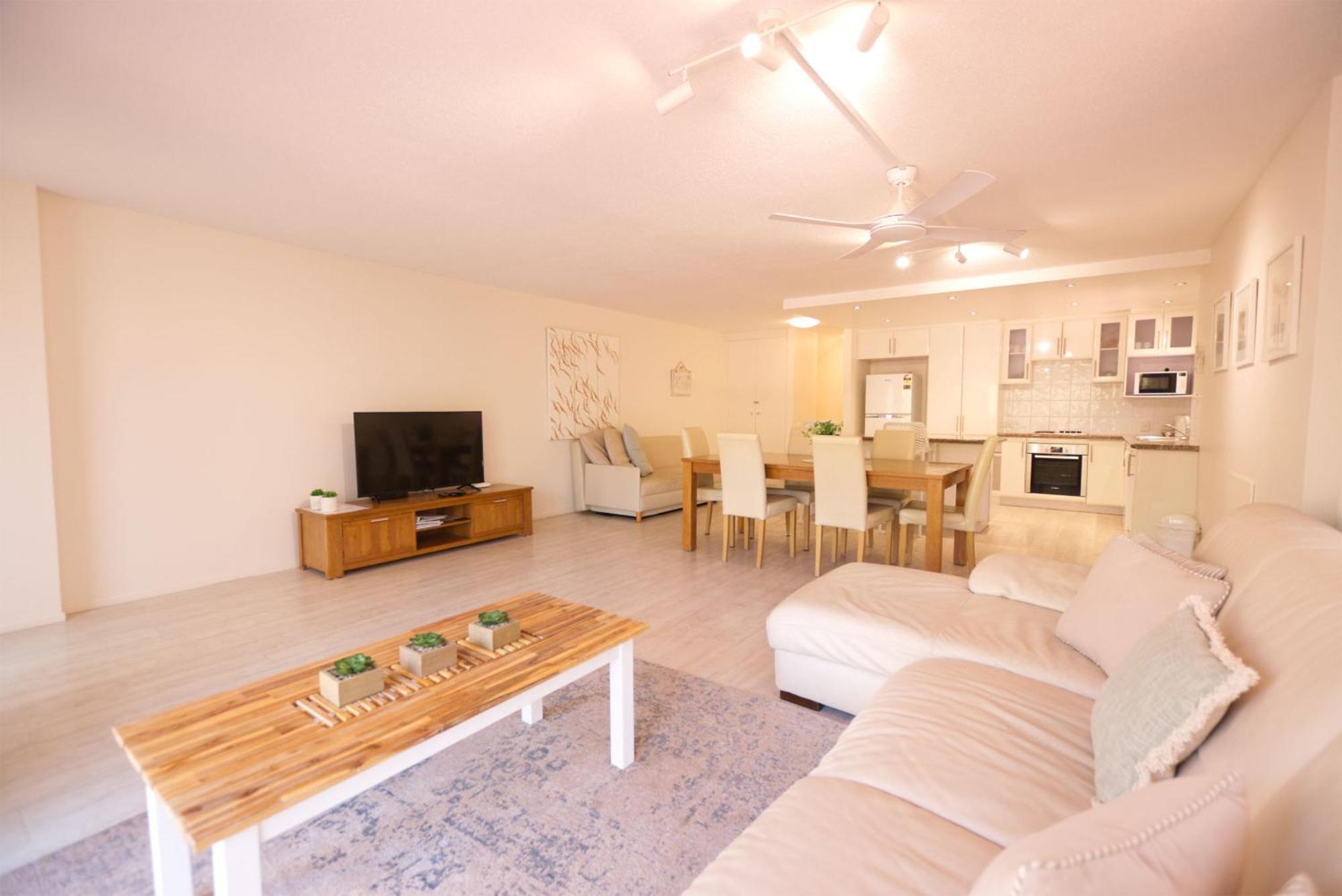 Raintrees Moffat Beach 칼론드라 외부 사진