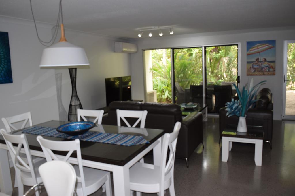 Raintrees Moffat Beach 칼론드라 외부 사진